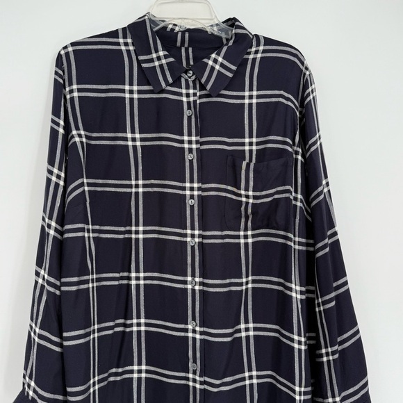 Talbots Woman 2X Button Down Shirt Top Navy Blue Plaid Long Sleeves Collared - Picture 4 of 10